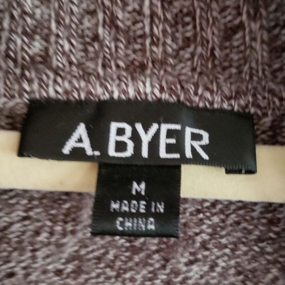 Sweater - Picture 2 of 4